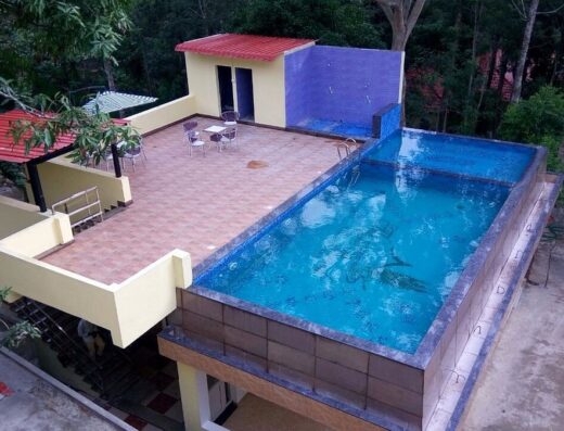 swimming pool with spa1